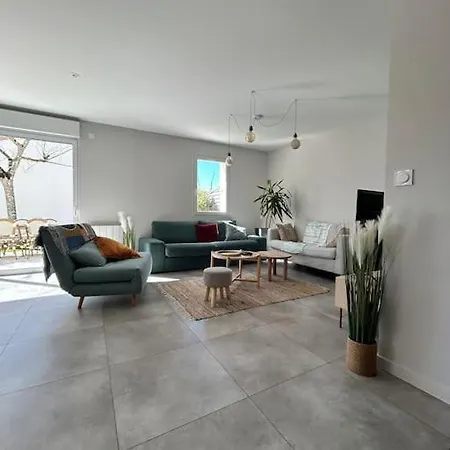 別荘 La Maison Familiale Pour 8 Proche De La *